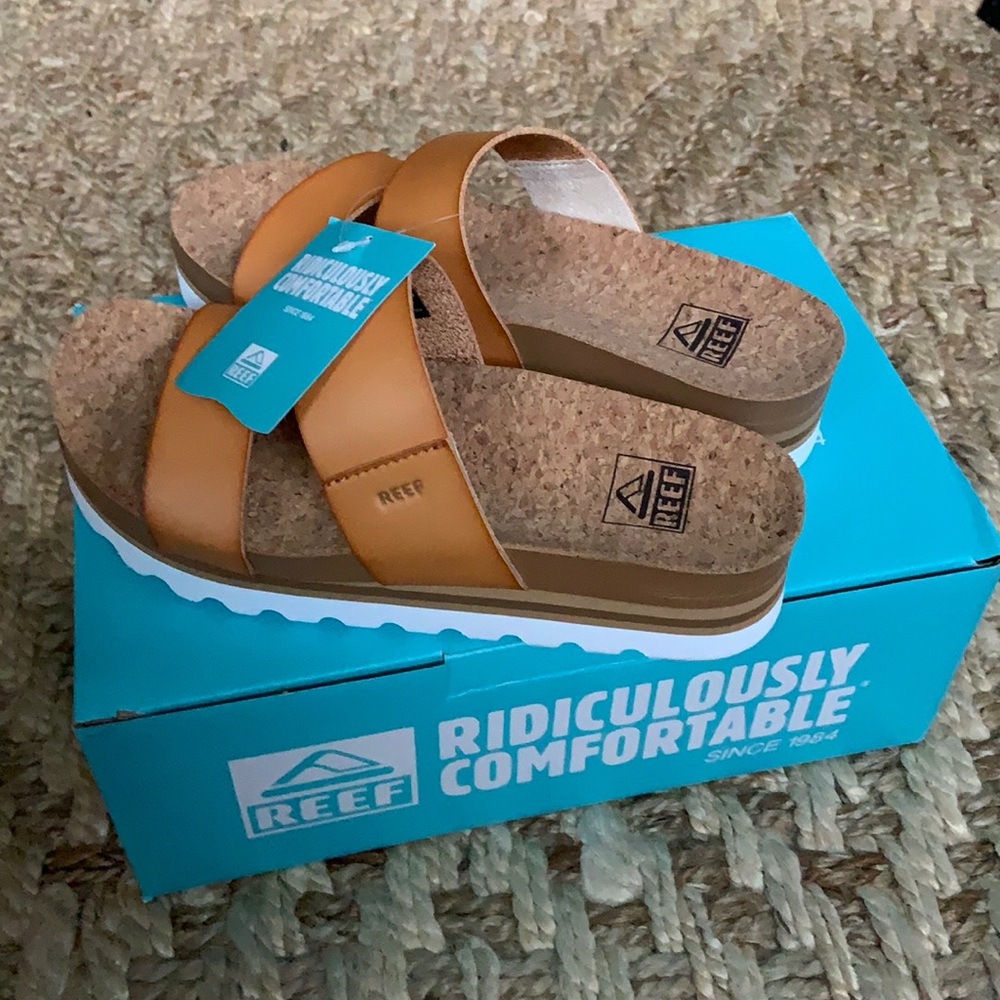 Reef. Cushion Vista HI, size 7.5. new in box!!